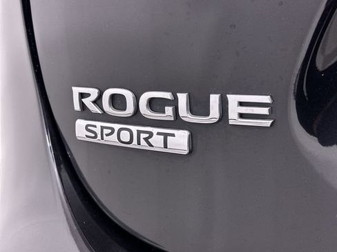 Used 2019 Nissan Rogue Sport SV w/ Technology Package image 32