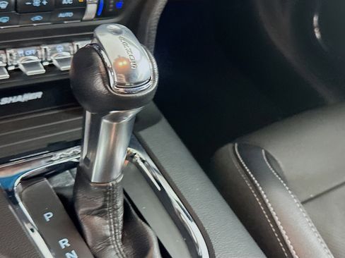 Used 2017 Ford Mustang GT Premium image 25