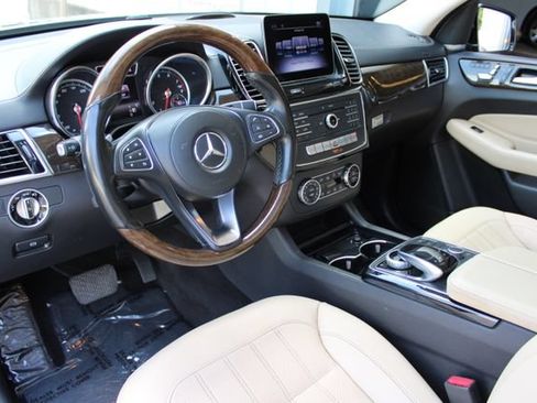 Used 2018 Mercedes-Benz GLS 450 4MATIC image 9