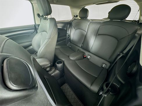 Certified 2024 MINI Cooper S image 25