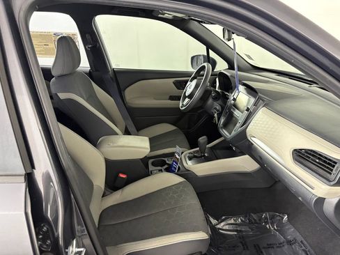 Used 2025 Subaru Forester AWD/4WD image 30