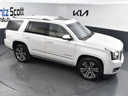 Used 2019 GMC Yukon Denali w/ Denali Ultimate Package AWD/4WD image 15