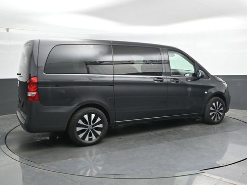 Used 2023 Mercedes-Benz Metris Passenger image 4