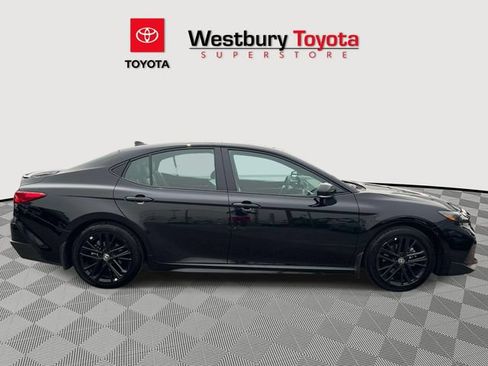Used 2026 Toyota Camry SE w/ Convenience Package FWD image 7