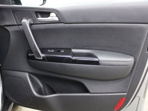 Used 2022 Kia Sportage EX FWD image 25