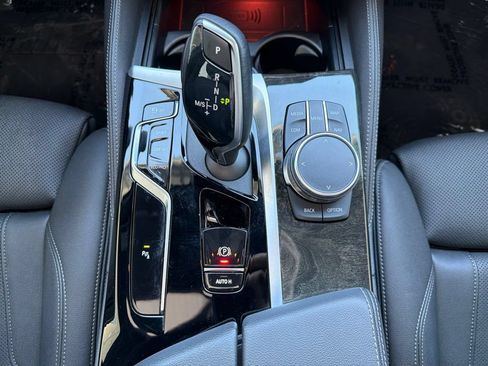 Used 2023 BMW 540i w/ M Sport Package RWD image 16