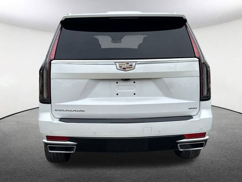 Certified 2022 Cadillac Escalade ESV Premium Luxury image 6