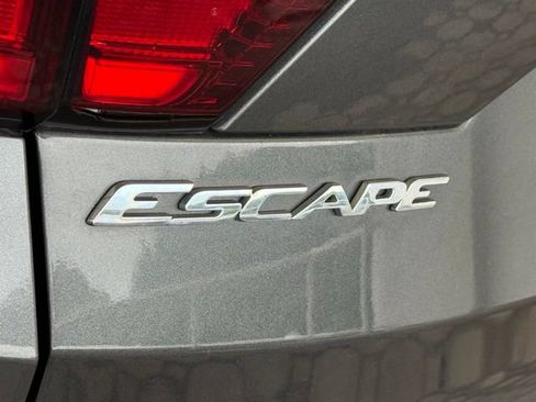 Used 2019 Ford Escape SE AWD/4WD image 28