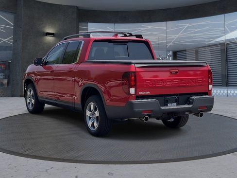 Used 2025 Honda Ridgeline RTL image 3