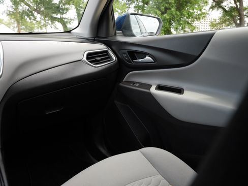 Used 2021 Chevrolet Equinox LT image 8