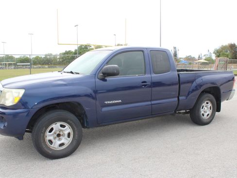 Used 2005 Toyota Tacoma 2WD Access Cab image 3