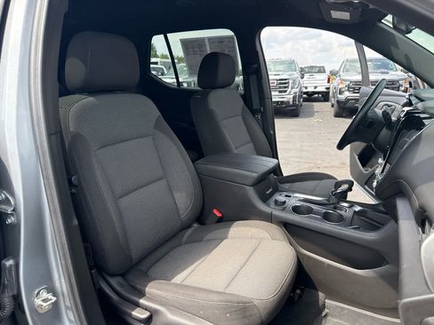Certified 2023 Chevrolet Traverse LT FWD image 27