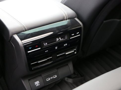 Used 2023 Acura MDX FWD w/ Technology Package image 35