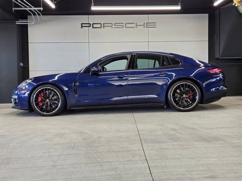 Certified 2020 Porsche Panamera GTS image 2
