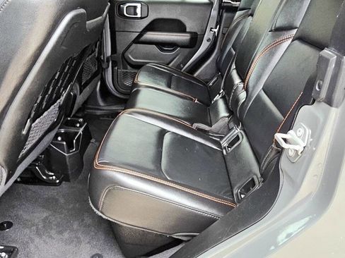 Used 2021 Jeep Gladiator Mojave image 15