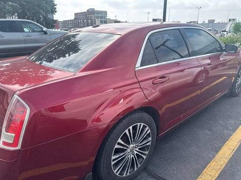 Used 2014 Chrysler 300 S w/ Luxury Group AWD/4WD image 4