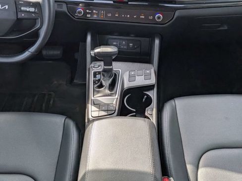 Used 2026 Kia Sportage EX w/ EX Panorama Roof Package FWD image 18