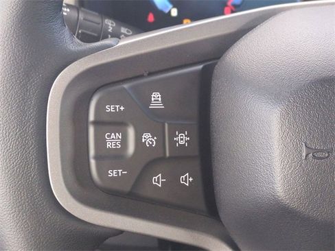 New 2025 Ford Bronco Badlands image 24