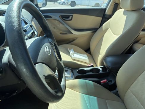 Used 2013 Hyundai Elantra GLS FWD image 6