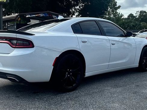 Used 2016 Dodge Charger SXT w/ Blacktop Package RWD image 8