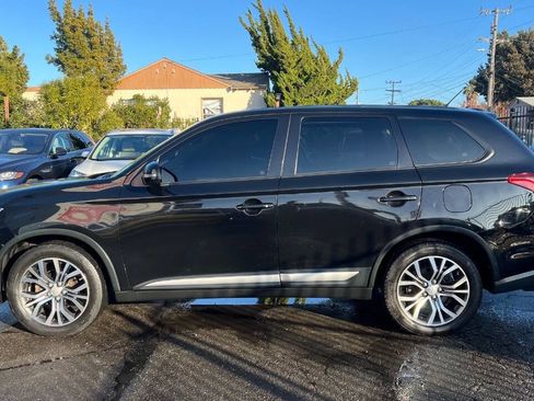 Used 2016 Mitsubishi Outlander SE image 8