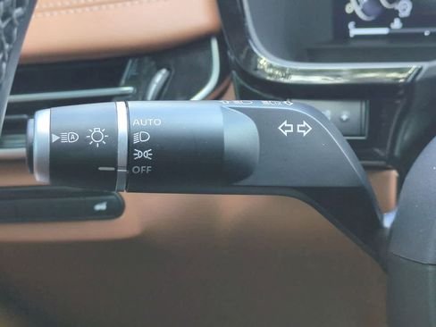 Used 2025 INFINITI QX60 Sensory AWD/4WD image 28