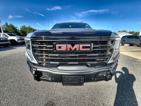Used 2025 GMC Sierra 1500 AT4X image 33