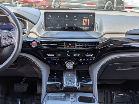 Used 2024 Acura MDX SH-AWD w/ Advance Package image 3