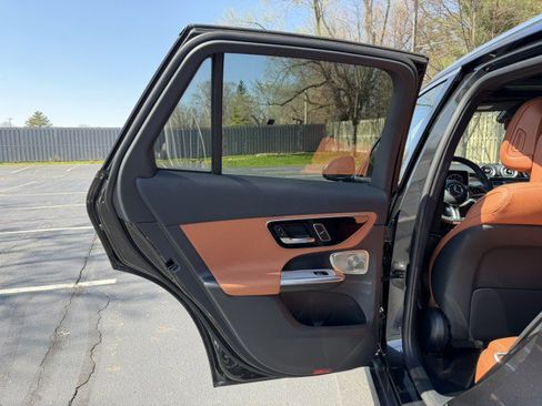 Certified 2026 Mercedes-Benz GLC 300 4MATIC image 24