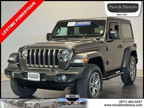 Used 2023 Jeep Wrangler Sport AWD/4WD image 4