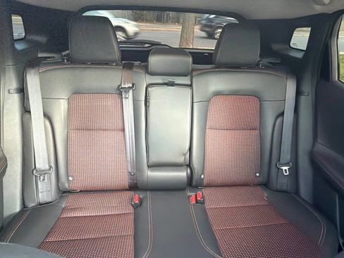 Used 2025 Nissan Kicks SR w/ SR Premium Package AWD/4WD image 31