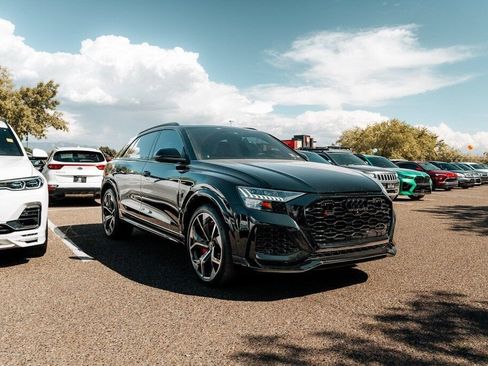 Used 2022 Audi RS Q8 AWD/4WD image 3