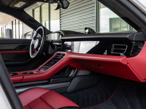 New 2026 Porsche Taycan Turbo AWD/4WD image 48