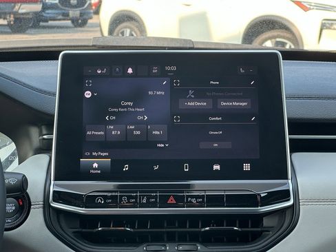 Used 2023 Jeep Compass Limited w/ Elite Group image 17