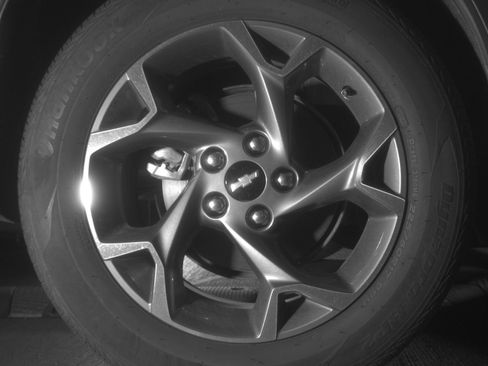 Used 2025 Chevrolet Trax LT FWD image 15