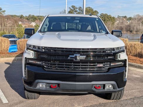 Used 2021 Chevrolet Silverado 1500 LT Trail Boss w/ Convenience Package II image 8