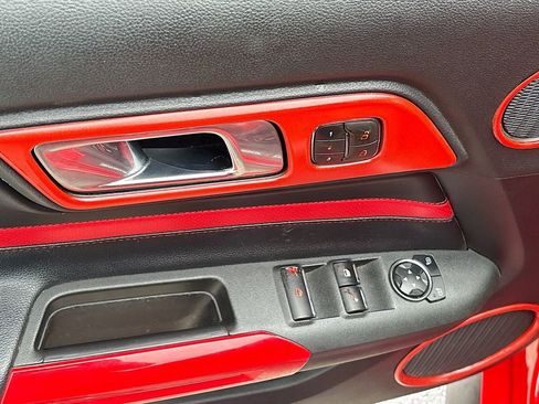 Used 2019 Ford Mustang GT Premium w/ GT Performance Package RWD image 18