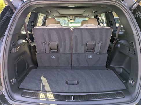 New 2026 Jeep Grand Cherokee L Limited w/ Limited Altitude Package AWD/4WD image 13