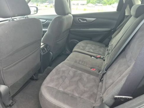 Used 2015 Nissan Rogue SV AWD/4WD image 9