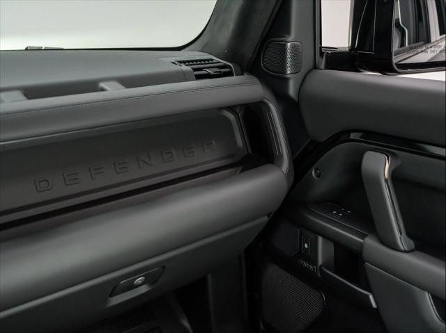 New 2026 Land Rover Defender 110 OCTA AWD/4WD image 33