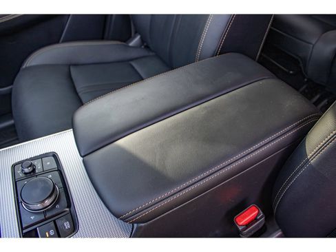 Used 2026 MAZDA CX-90 3.3 Turbo w/ Preferred Package AWD/4WD image 36