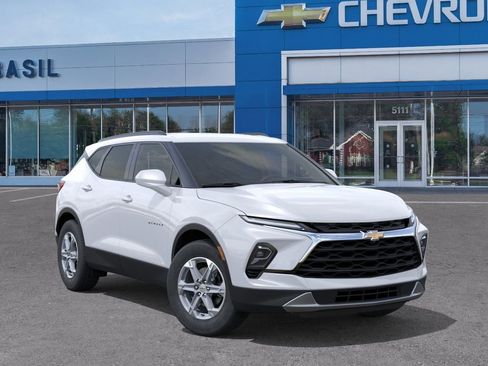 New 2026 Chevrolet Blazer LT w/ Convenience Package AWD/4WD image 7