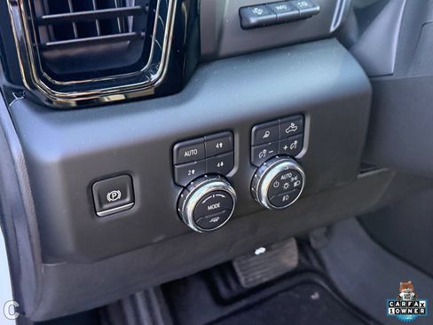 Used 2025 GMC Sierra 1500 AT4 w/ Technology Package AWD/4WD image 21