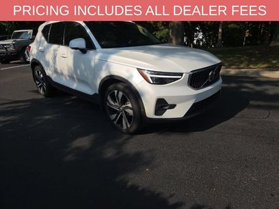 Used 2024 Volvo XC40 B5 Plus w/ Protection Package Premier