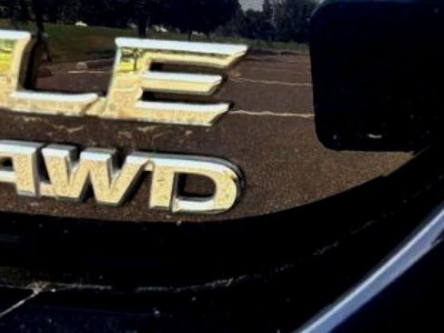 Used 2022 Toyota Camry LE w/ Cold Weather Package image 17