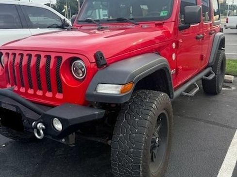 Used 2018 Jeep Wrangler Unlimited Sport S AWD/4WD image 1