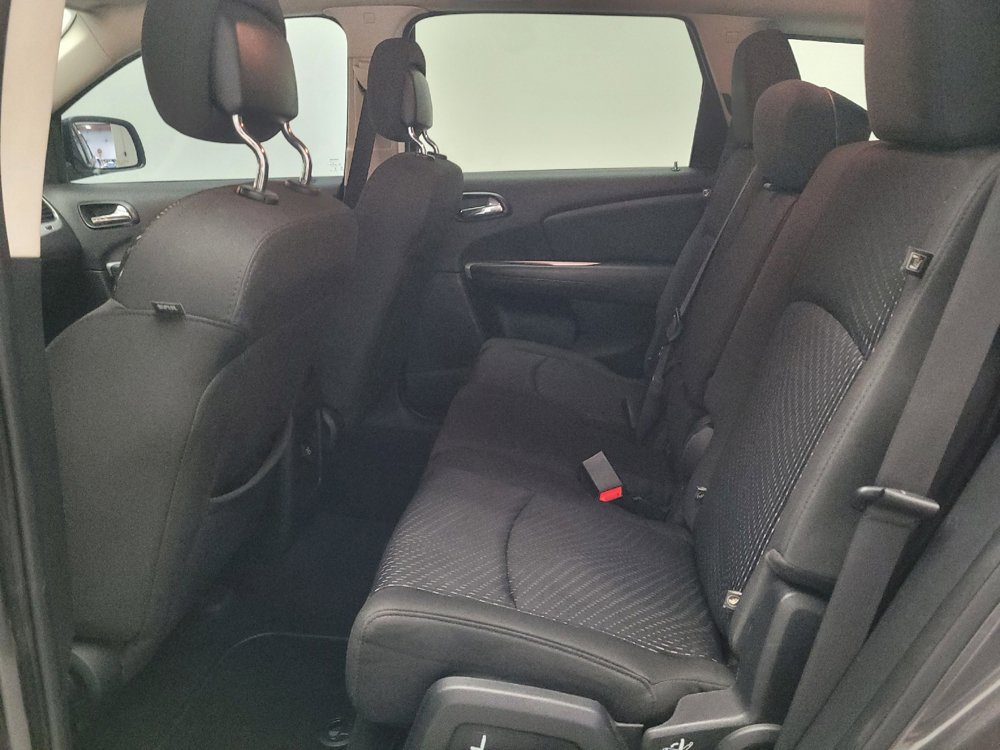 Used 2018 Dodge Journey SE w/ Mopar All Weather Group FWD image 18