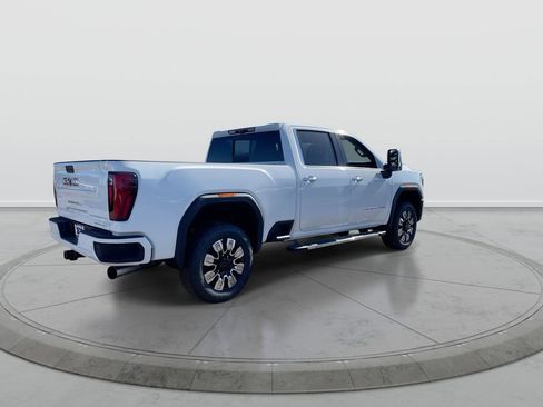 New 2026 GMC Sierra 2500 Denali w/ Technology Package AWD/4WD image 9
