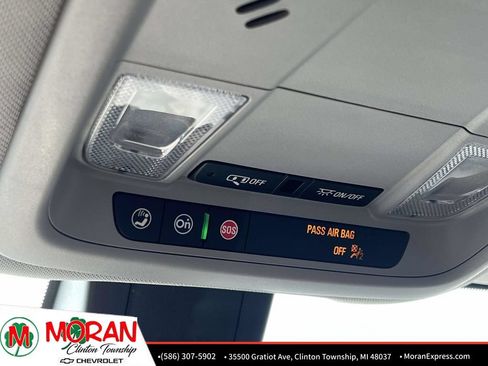 Used 2024 Chevrolet Equinox LT FWD image 27