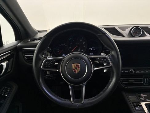 Used 2019 Porsche Macan AWD/4WD image 22